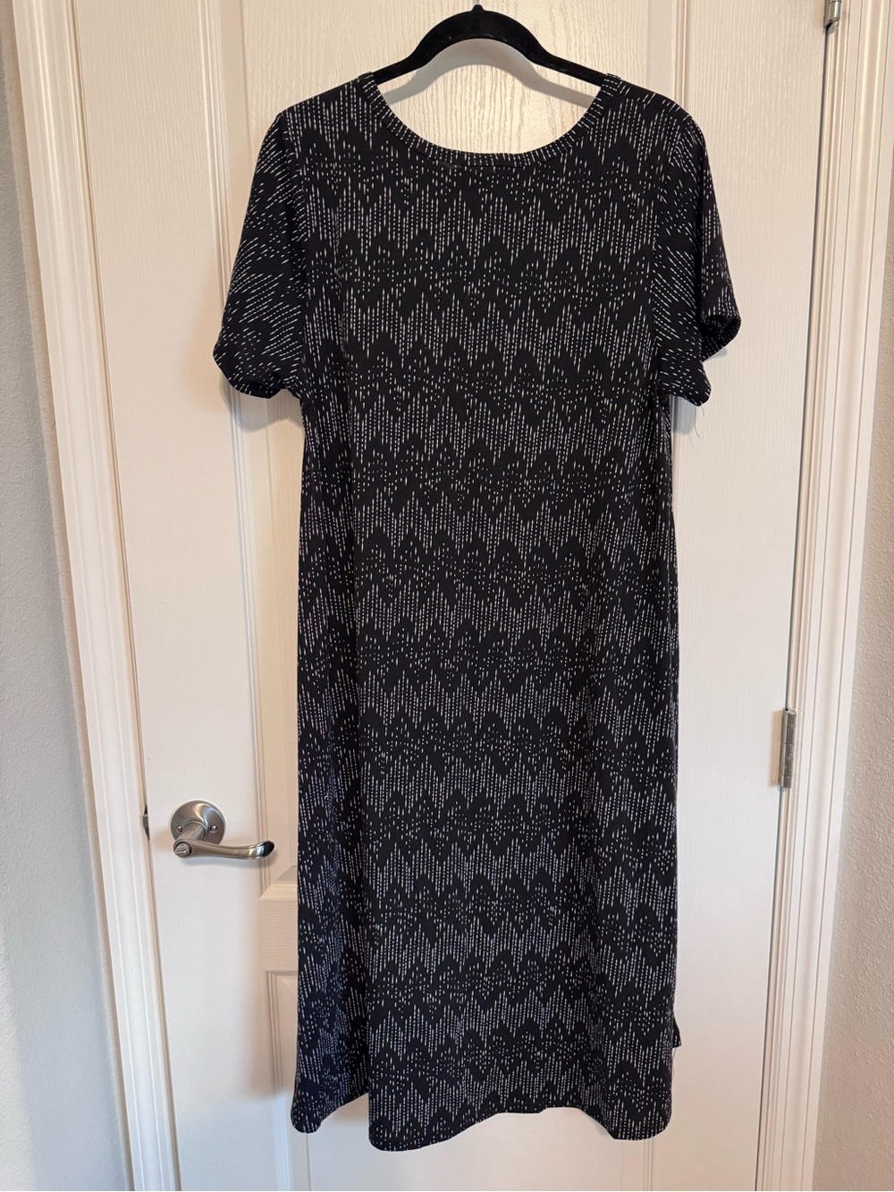 LuLaRoe Carly Black and White Midi Dress with Subtle Pattern - Picture 2 of 2